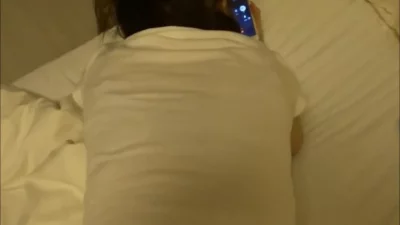 老公电话打来也不怕 操着少妇 她老公电话打来 吓我一跳